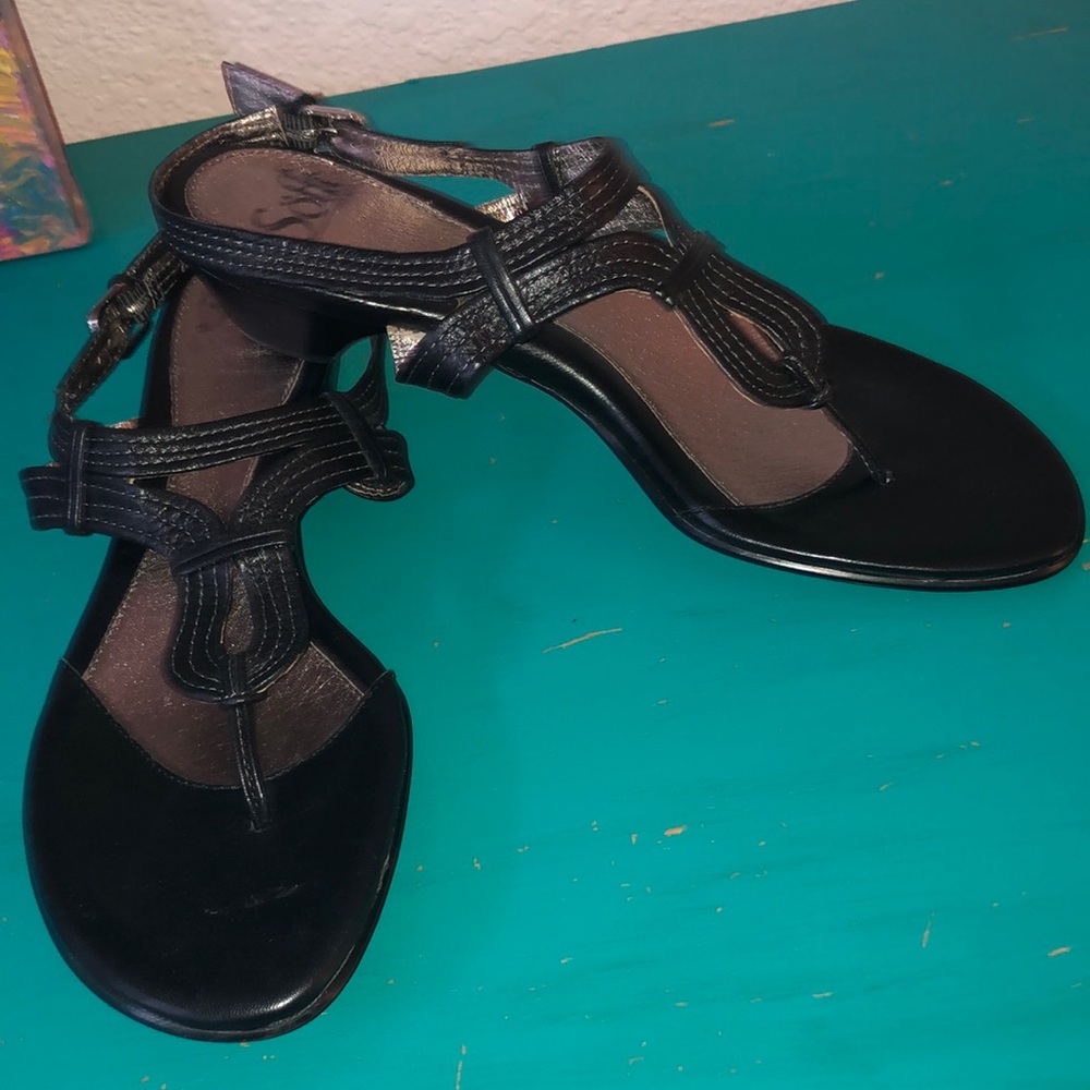 Sofft Black Sandal size 8.5